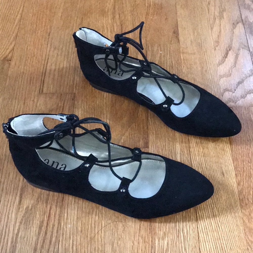 EUC zip up black flats